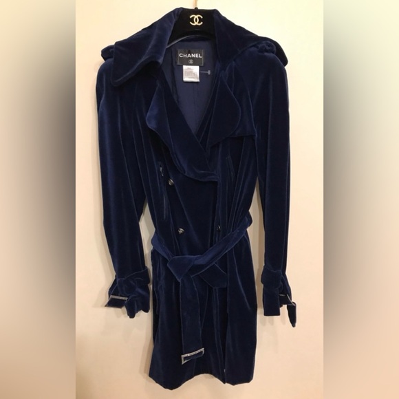 Vintage Chanel Velvet Coat NWOT - Picture 3 of 10